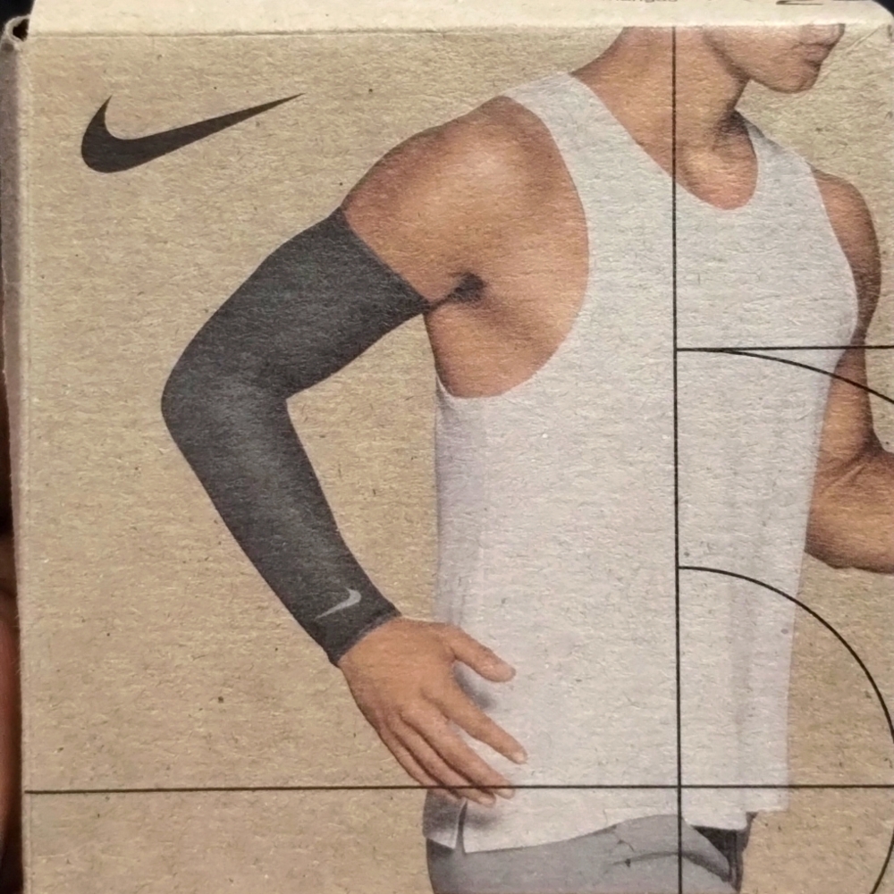 Nike Lightweight Running Dri-Fit UV Arm Sleeves 